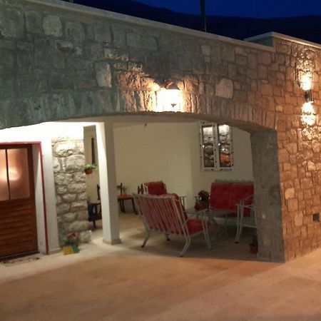 Villa Stone House In Buljarica Petrovac na moru Exterior foto