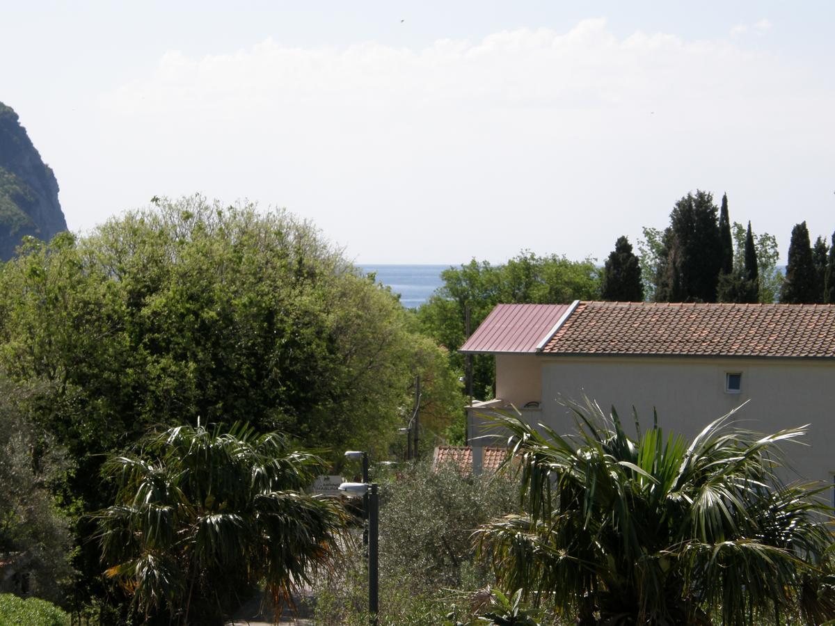 Villa Stone House In Buljarica Petrovac na moru Exterior foto